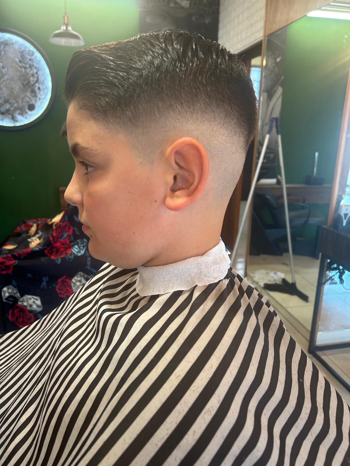 Herrenhaarschnitt Beispiel 7 von Gentleman's Barbier Salon